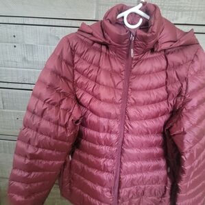 32 DEGREES BRAND WEATHERPROOF SIZE LARGE JACKET.